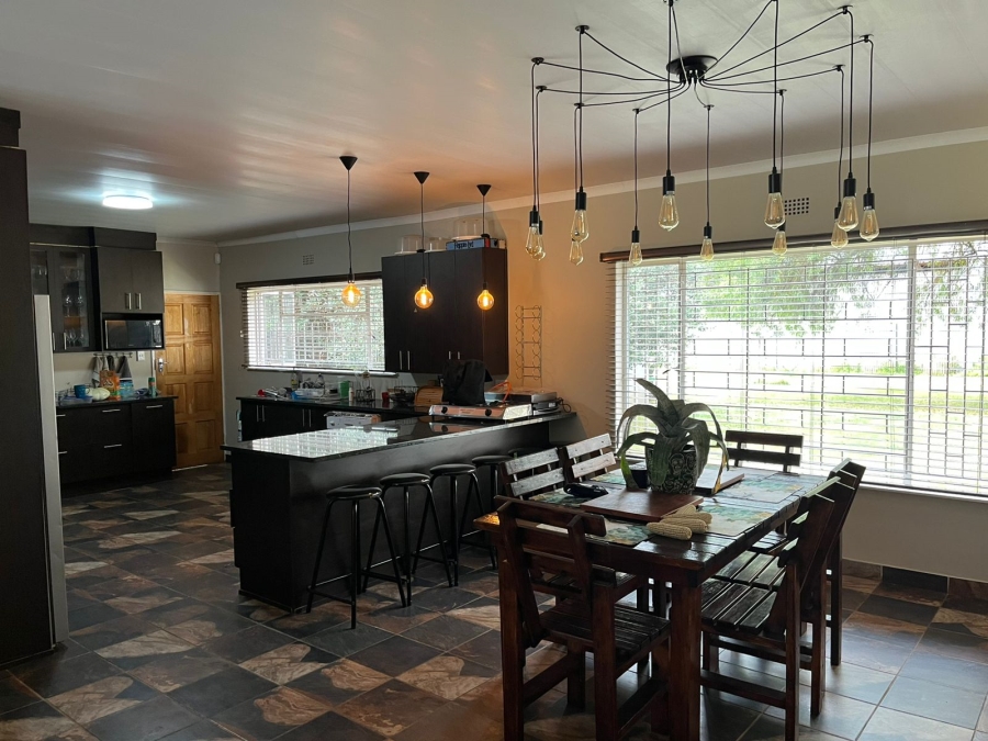 8 Bedroom Property for Sale in Bloemfontein Rural Free State